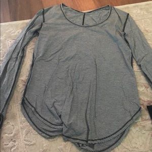 Lululemon running top